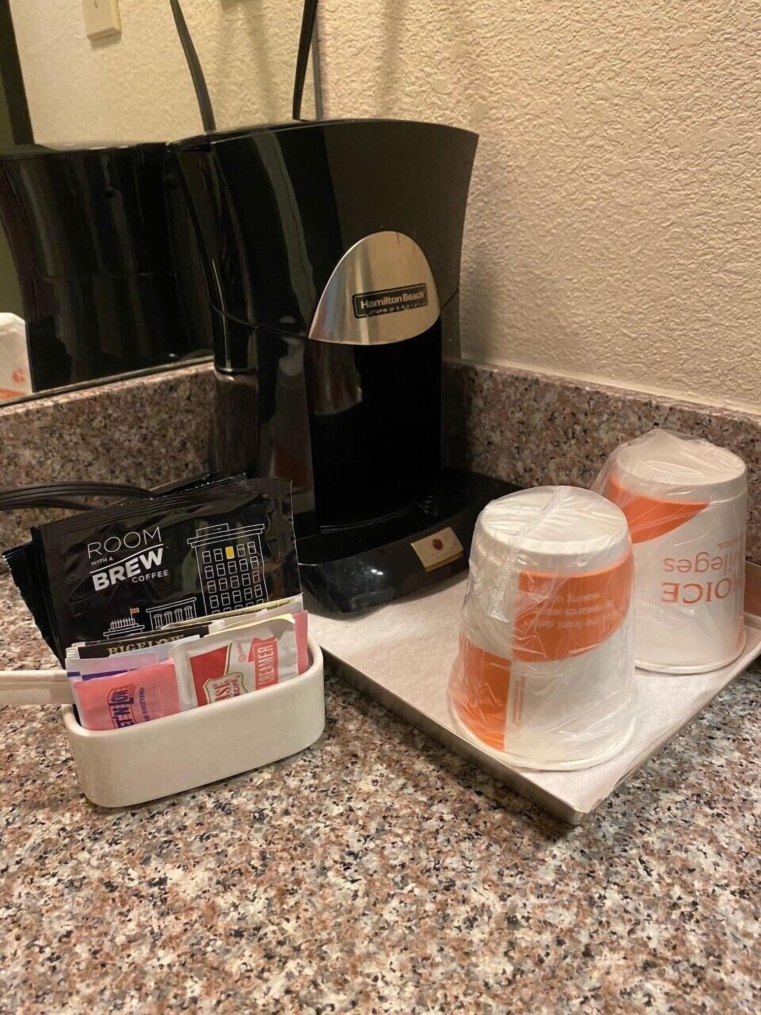 Comfort Inn & Suites New Orleans Airport North ケナー エクステリア 写真