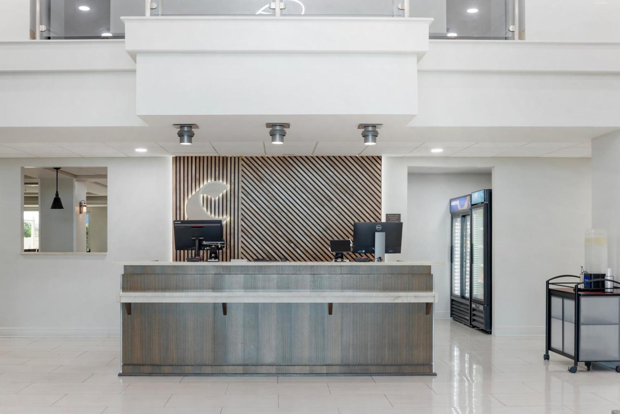 Comfort Inn & Suites New Orleans Airport North ケナー エクステリア 写真