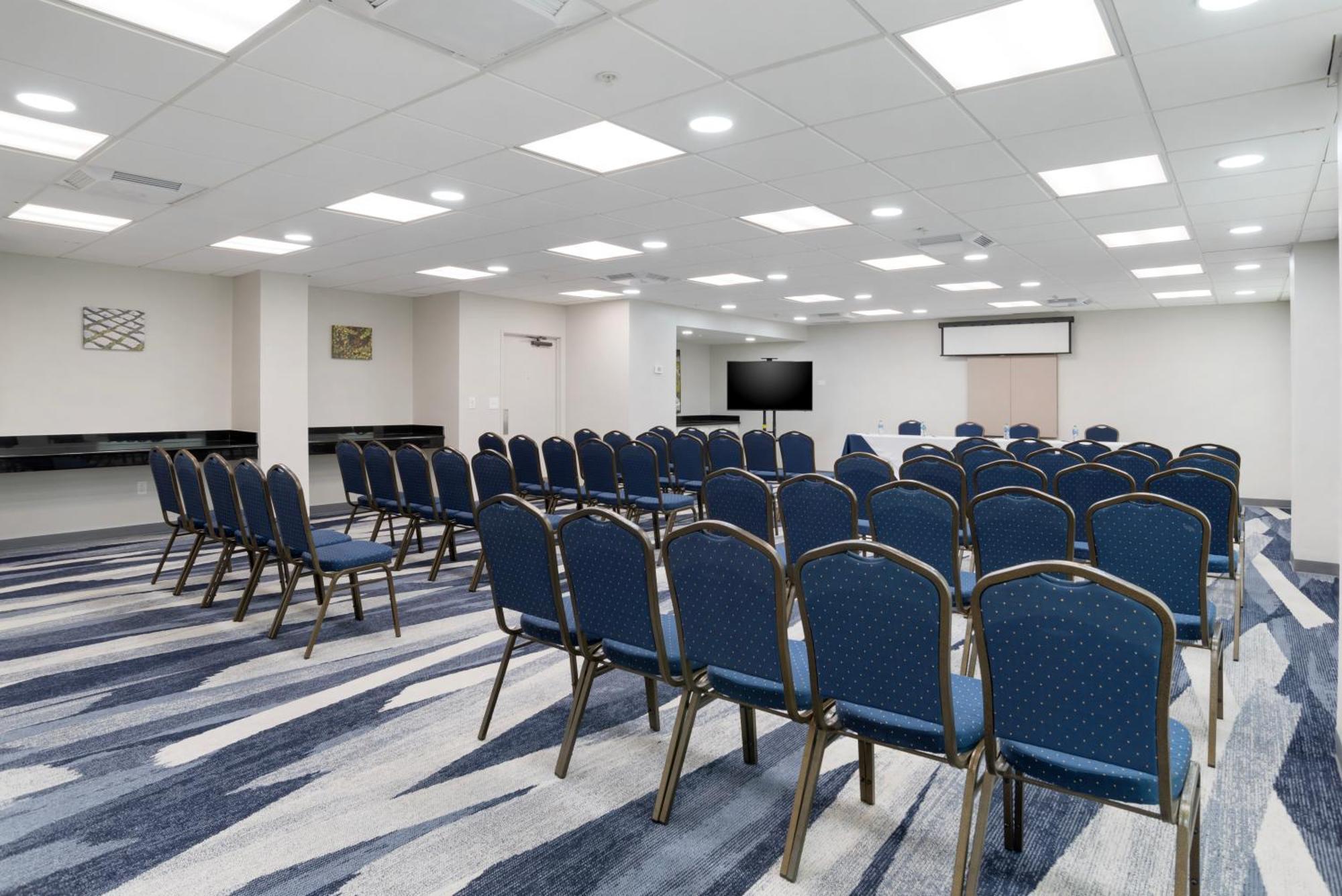 Comfort Inn & Suites New Orleans Airport North ケナー エクステリア 写真