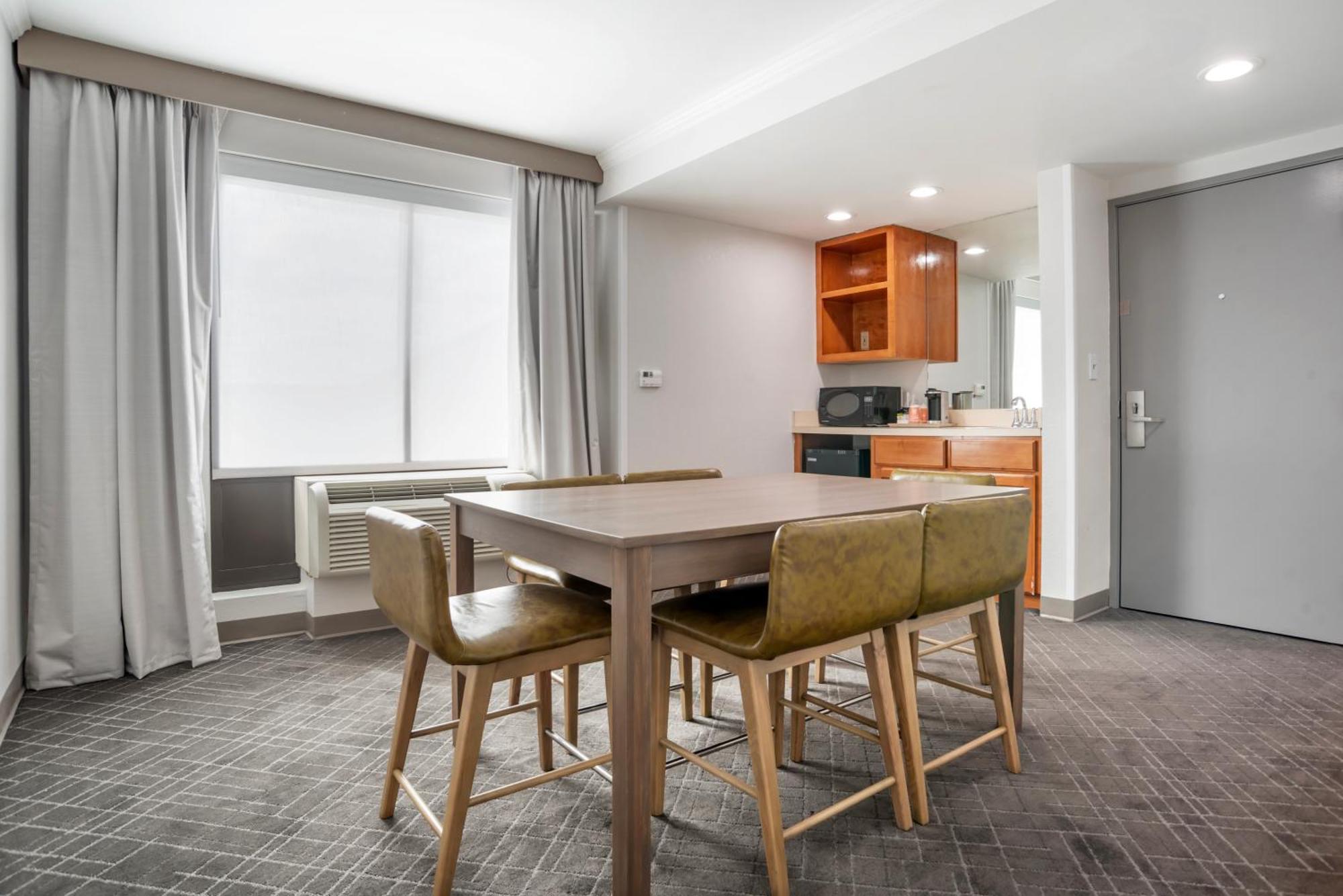 Comfort Inn & Suites New Orleans Airport North ケナー エクステリア 写真