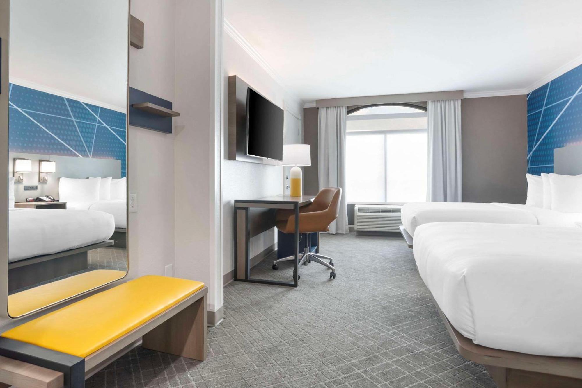 Comfort Inn & Suites New Orleans Airport North ケナー エクステリア 写真