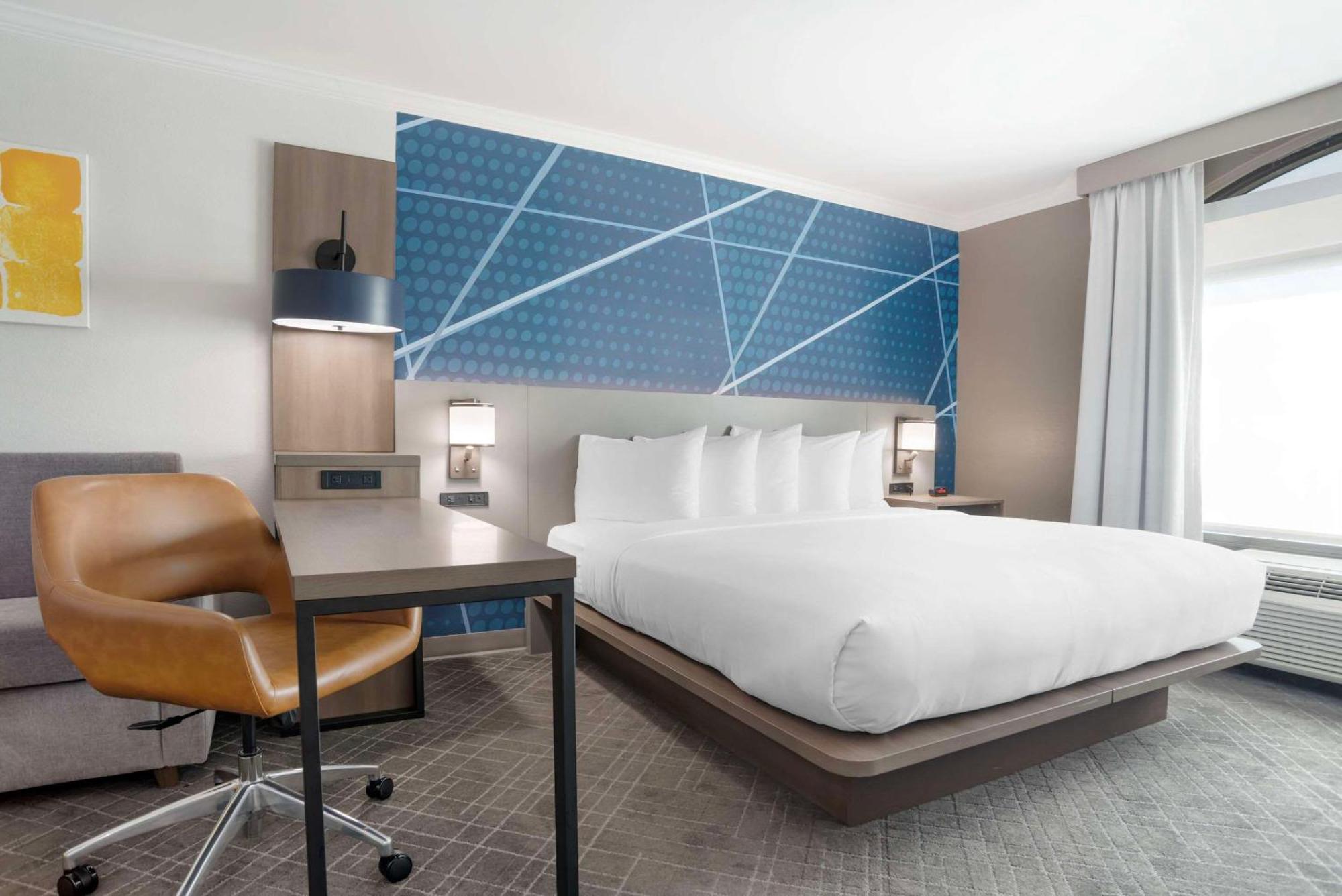 Comfort Inn & Suites New Orleans Airport North ケナー エクステリア 写真