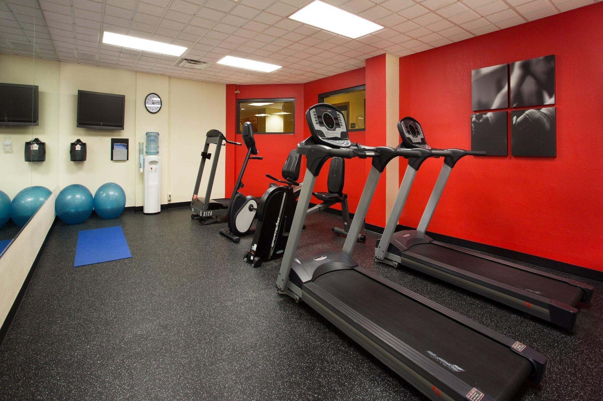 Comfort Inn & Suites New Orleans Airport North ケナー エクステリア 写真